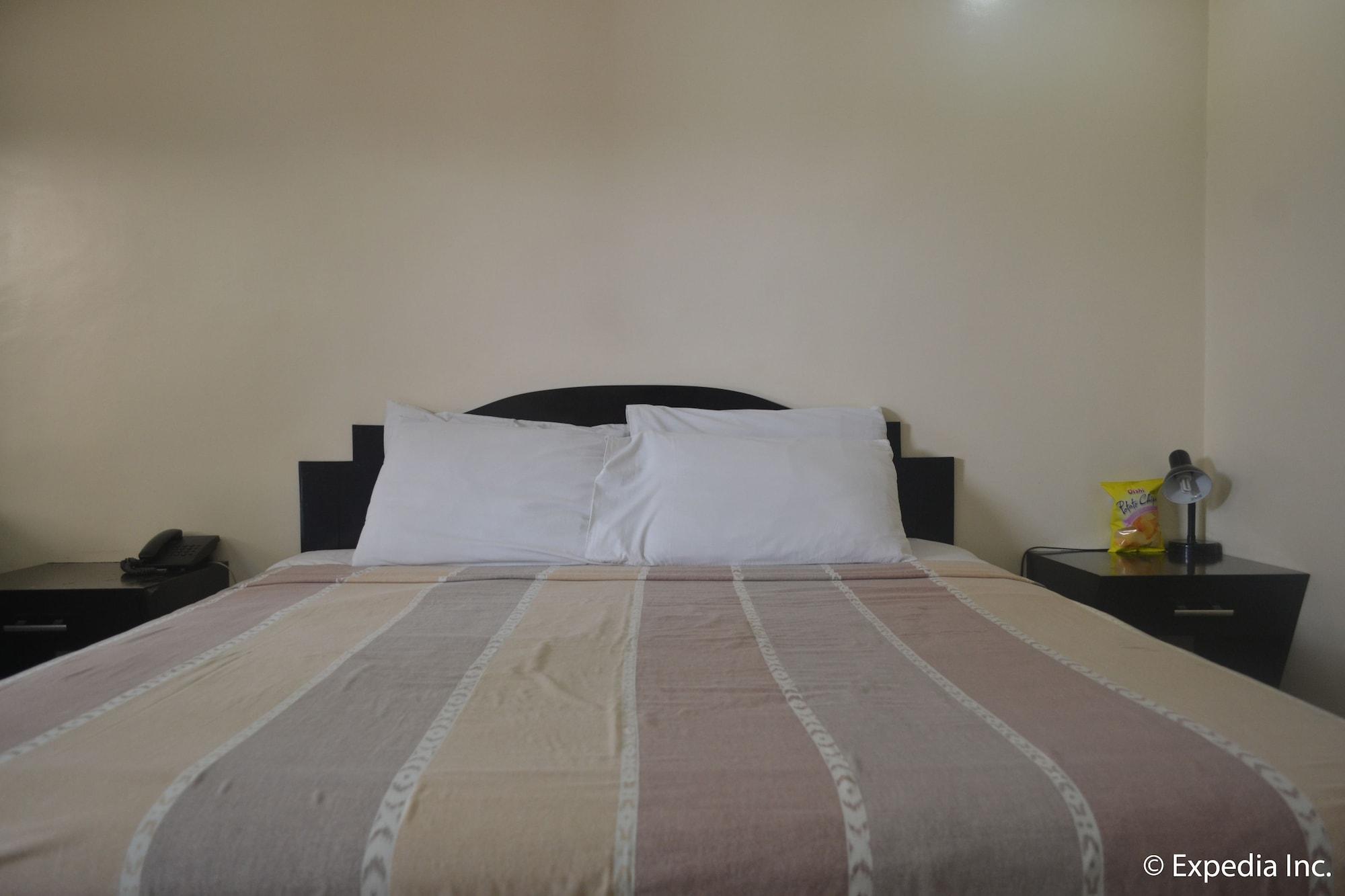 Boomerang Hotel Angeles Esterno foto