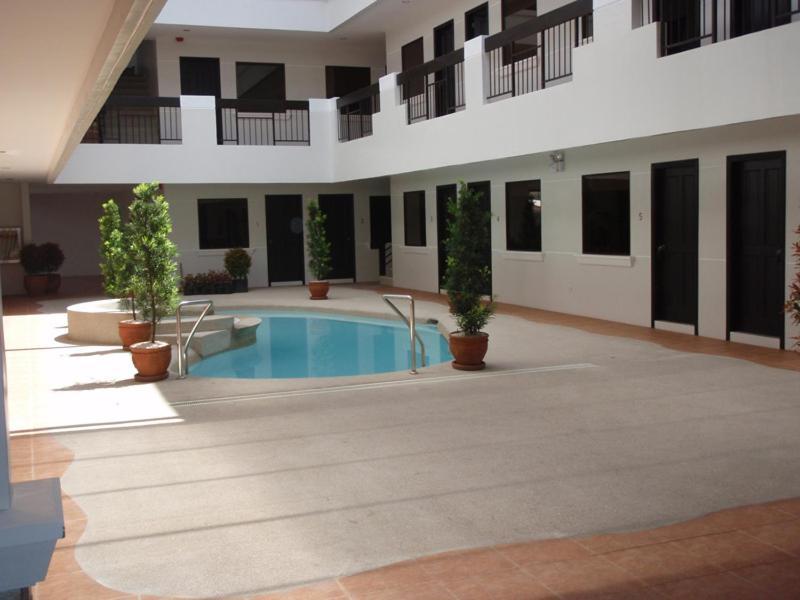 Boomerang Hotel Angeles Esterno foto